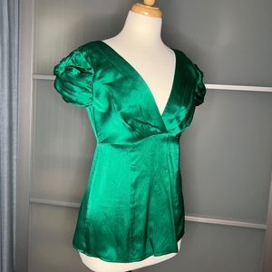 Nanette Lapore 100% Silk Blouse with Peek-A-Boo Knotted Sleeves in Kelly Green 6